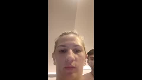 sussy  leo online show from December 17, 5:46 am