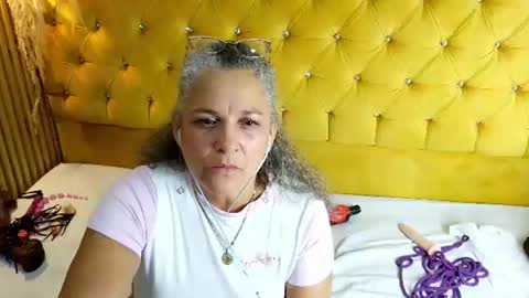 Sussy  online show from July 1, 9:33 am