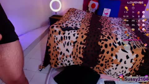 Snapshot of sussyandken21 chatting on October 22, 11:21 am sussy and ken online show from October 22, 11:21 am