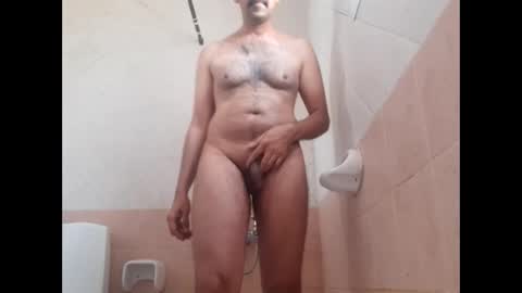 Snapshot of suxc69 chatting on April 3, 8:34 am sexindi007 online show from April 3, 8:34 am