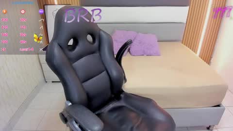 Snapshot of suzetmonaco chatting on May 26, 7:43 pm S U Z E T online show from May 26, 7:43 pm