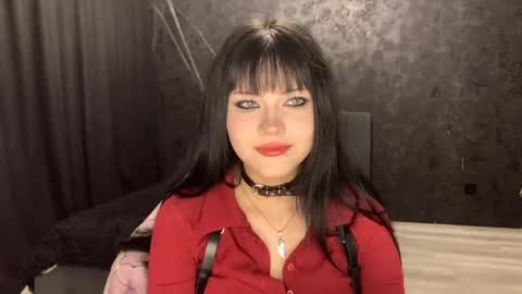 EmilySuonn online show from April 28, 5:45 am
