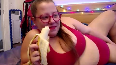 suzie stardust online show from February 10, 12:48 am