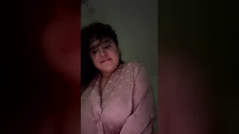 Snapshot of suzyhere chatting on July 2, 3:17 am suzyhere online show from July 2, 3:17 am