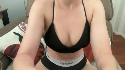 The real sugar baby   Suzy Summer   online show from December 19, 10:44 am