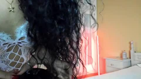 Snapshot of suzysuza chatting on October 3, 3:09 pm suzysuza online show from October 3, 3:09 pm