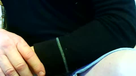 Snapshot of sven_eber chatting on February 3, 7:00 pm Peter online show from February 3, 7:00 pm