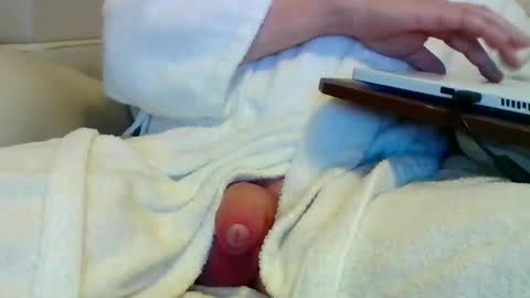 Snapshot of sven_eber chatting on October 30, 7:36 pm Peter online show from October 30, 7:36 pm