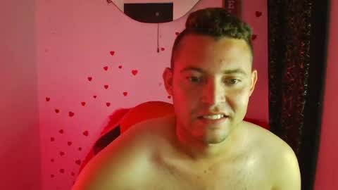 Snapshot of sven_fox723 chatting on May 11, 4:04 pm Sven online show from May 11, 4:04 pm