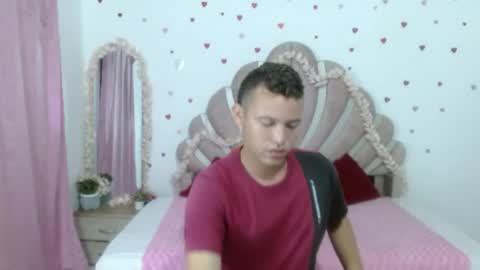 Snapshot of sven_fox723 chatting on June 4, 12:55 pm Sven online show from June 4, 12:55 pm