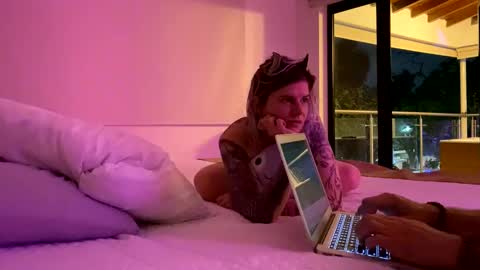 svenseries online show from February 18, 3:42 am