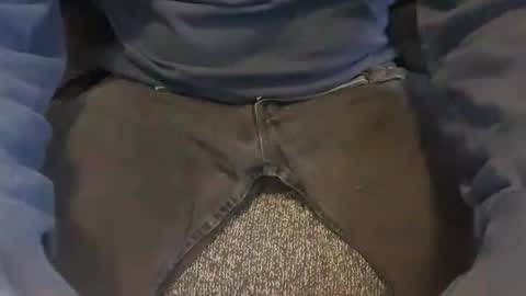 Snapshot of svscruz831 chatting on December 29, 7:22 pm VersDad55 online show from December 29, 7:22 pm