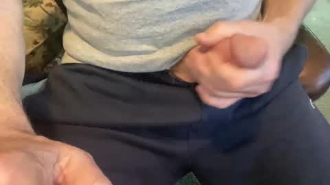 Snapshot of svscruz831 chatting on January 3, 6:14 pm VersDad55 online show from January 3, 6:14 pm