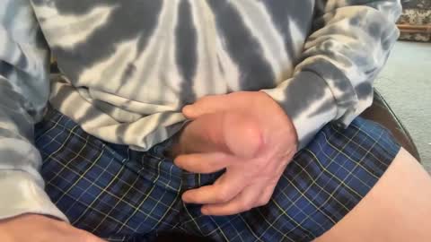 Snapshot of svscruz831 chatting on February 21, 5:53 pm VersDad55 online show from February 21, 5:53 pm