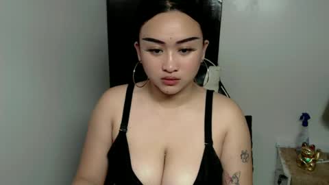 Angelic Baby online show from June 19, 1:04 pm
