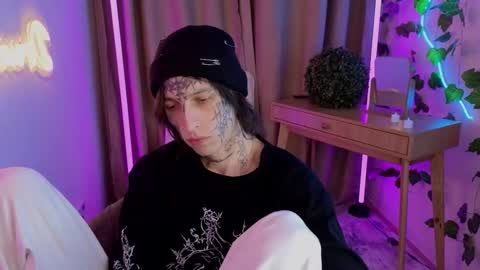 Eric online show from February 4, 10:15 pm