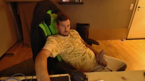 swaicy1990 online show from October 4, 8:18 pm