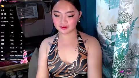 Snapshot of swallow_cummersx chatting on June 7, 3:05 pm Jasmine online show from June 7, 3:05 pm
