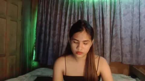 Snapshot of sweat_rema06 chatting on February 6, 2:33 am sweat_rema06 online show from February 6, 2:33 am