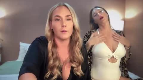 Snapshot of swedish_candii chatting on January 11, 1:54 am Swedish Candii online show from January 11, 1:54 am