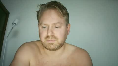 Snapshot of swedishstripper chatting on November 5, 8:42 pm swedishstripper online show from November 5, 8:42 pm