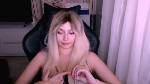 Kate online show from December 1, 12:21 pm