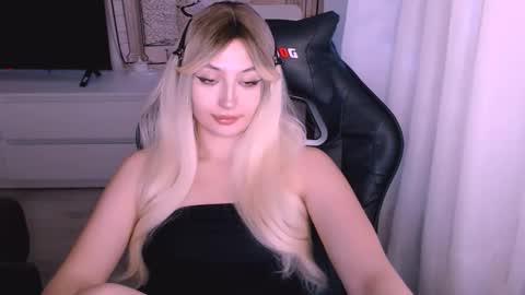 Kate online show from December 4, 2:54 am