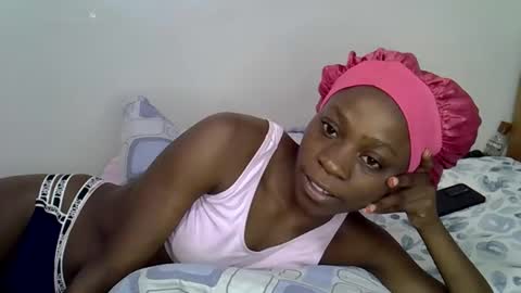 Snapshot of sweest_caster chatting on May 17, 9:28 am Sweetest doll online show from May 17, 9:28 am