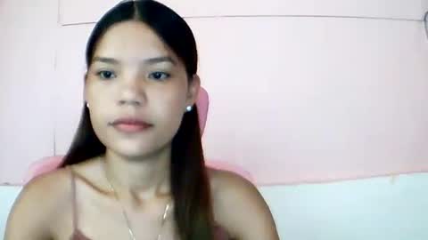 Snapshot of sweet01pinay chatting on June 10, 2:34 am sweet01pinay online show from June 10, 2:34 am