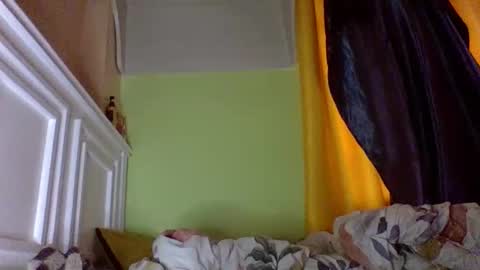 Snapshot of sweet52537 chatting on May 12, 4:31 am sweet52537 online show from May 12, 4:31 am