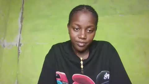 sweet69berry online show from March 6, 8:00 am