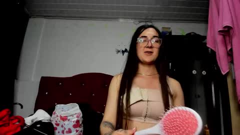 sweet__suck69bitch online show from October 13, 2:22 am