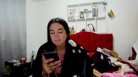 Snapshot of sweet__suck69bitch chatting on May 20, 9:59 am sweet__suck69bitch online show from May 20, 9:59 am