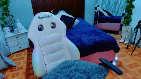 Snapshot of sweet__thang chatting on June 11, 12:32 am sweet__thang online show from June 11, 12:32 am