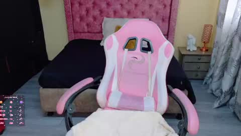 Snapshot of sweet__thang chatting on August 1, 4:06 pm sweet__thang online show from August 1, 4:06 pm