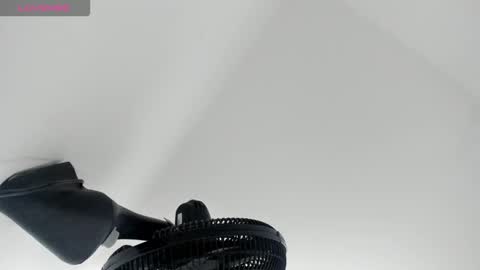 Snapshot of sweet__vanessa1 chatting on September 16, 2:45 am Vanessa online show from September 16, 2:45 am