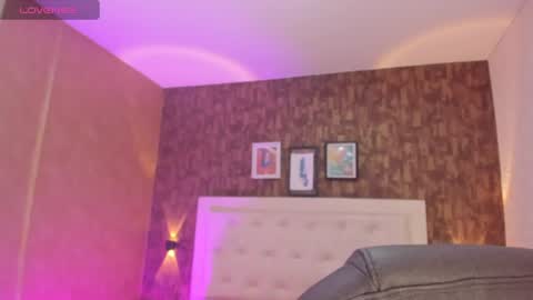 Vanessa online show from July 28, 5:45 pm