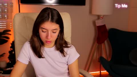 Snapshot of sweet__vikki chatting on December 14, 8:30 am sweet__vikki online show from December 14, 8:30 am