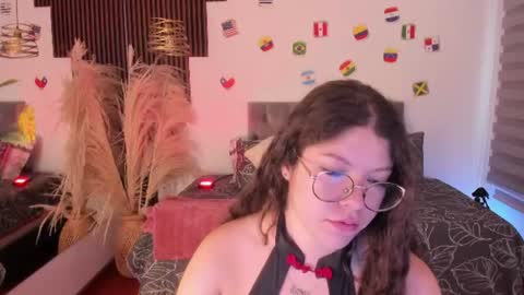 Alice online show from June 17, 7:26 pm
