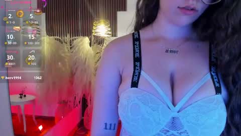 Alice online show from July 28, 7:39 pm