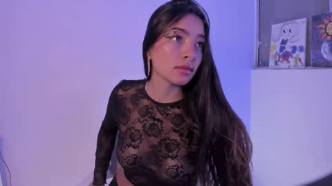 Snapshot of sweet_and_wild05 chatting on October 1, 7:09 pm Julieta online show from October 1, 7:09 pm