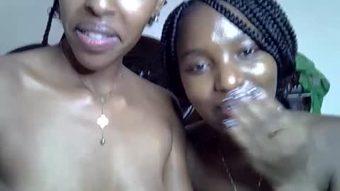 sweet_ashanny online show from April 21, 8:44 pm