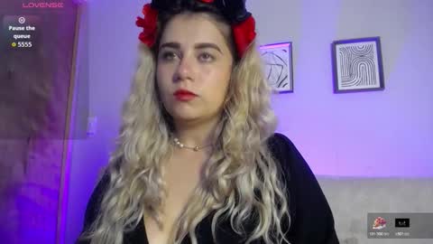 Bella Valery online show from November 3, 10:10 pm