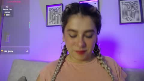 Bella Valery online show from November 4, 11:26 pm