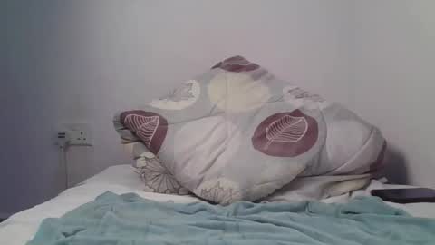 Snapshot of sweet_berry90 chatting on October 31, 1:17 am Sweet berry90 online show from October 31, 1:17 am