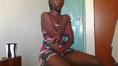 Snapshot of sweet_blackberry93 chatting on January 4, 1:10 pm bella online show from January 4, 1:10 pm