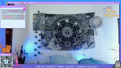 Snapshot of sweet_bluee chatting on September 24, 1:14 pm Tutti online show from September 24, 1:14 pm