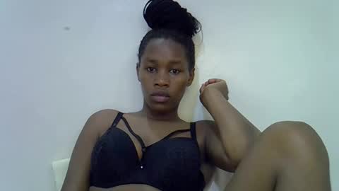 sweet_brown9 online show from October 15, 8:36 am