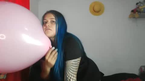 Bubbles online show from October 8, 9:45 pm