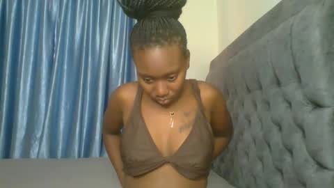 Camila online show from November 5, 6:46 am